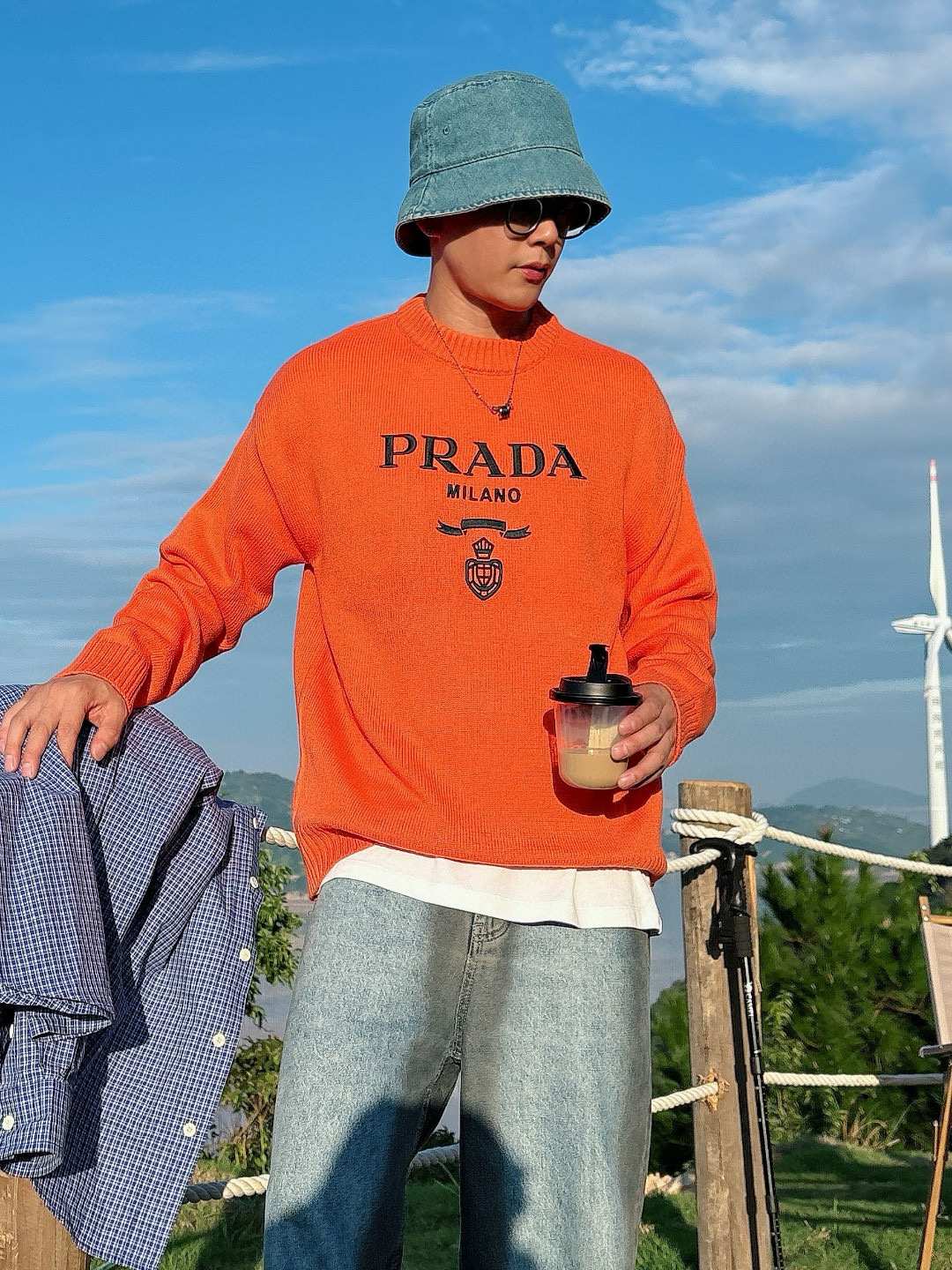 프라다 남자 니트