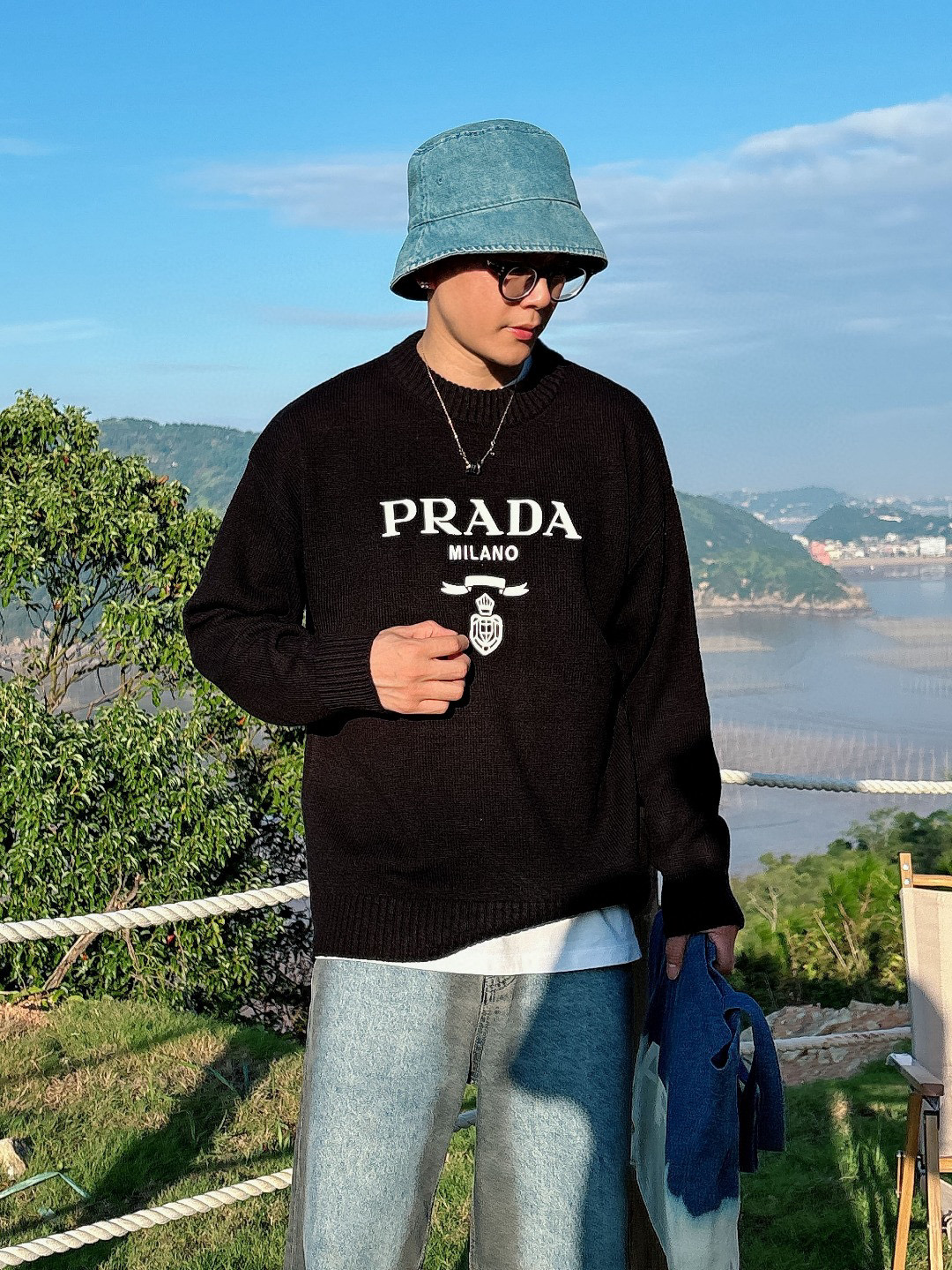 프라다 남자 니트
