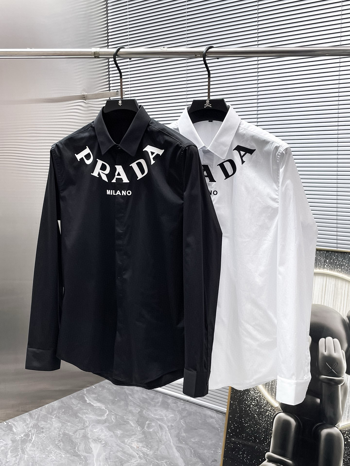프라다 2컬러 남자 셔츠