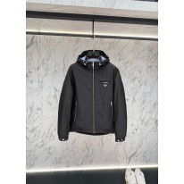 프라다 남자 패딩