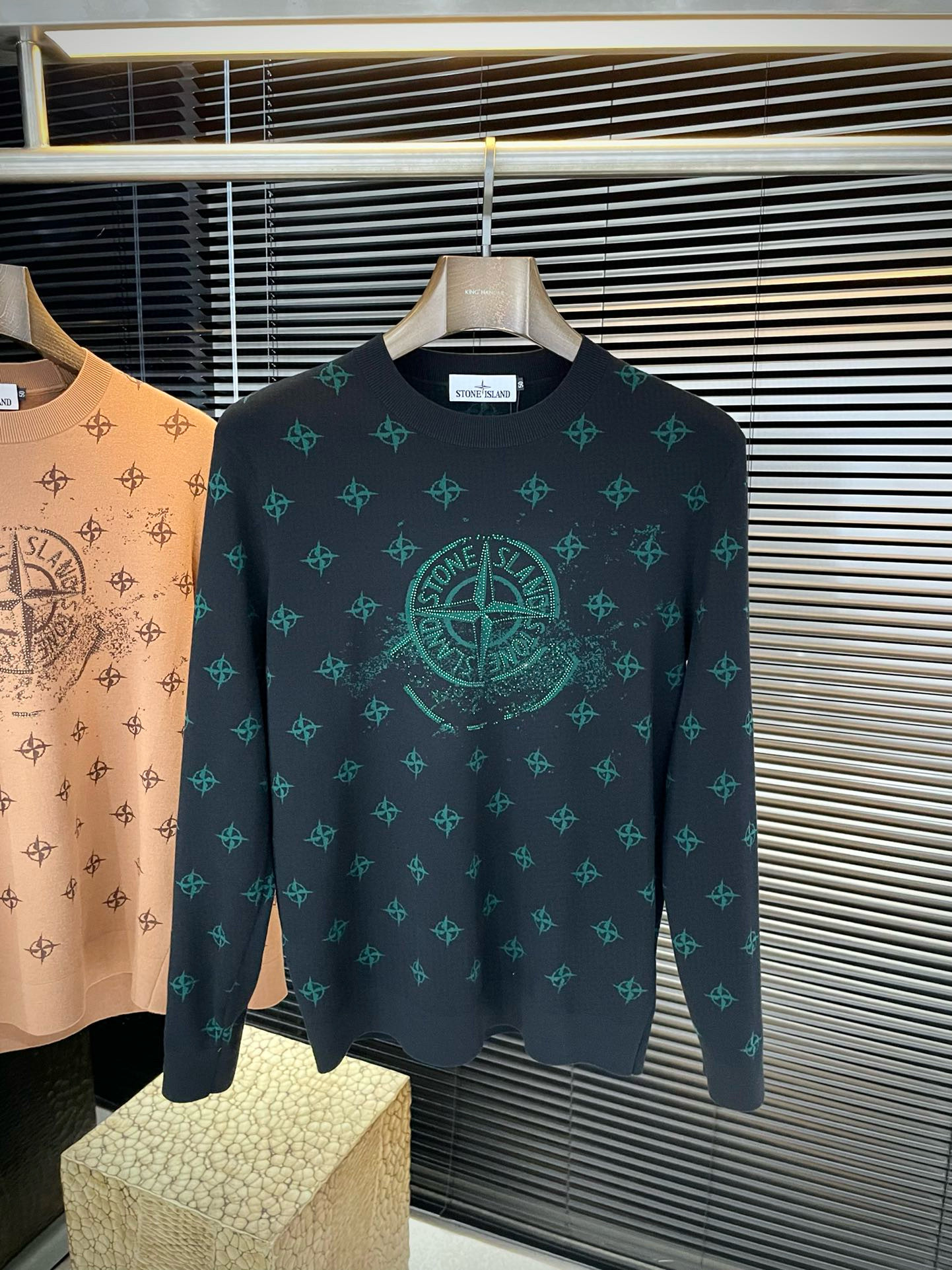 스톤아일랜드 남자 니트