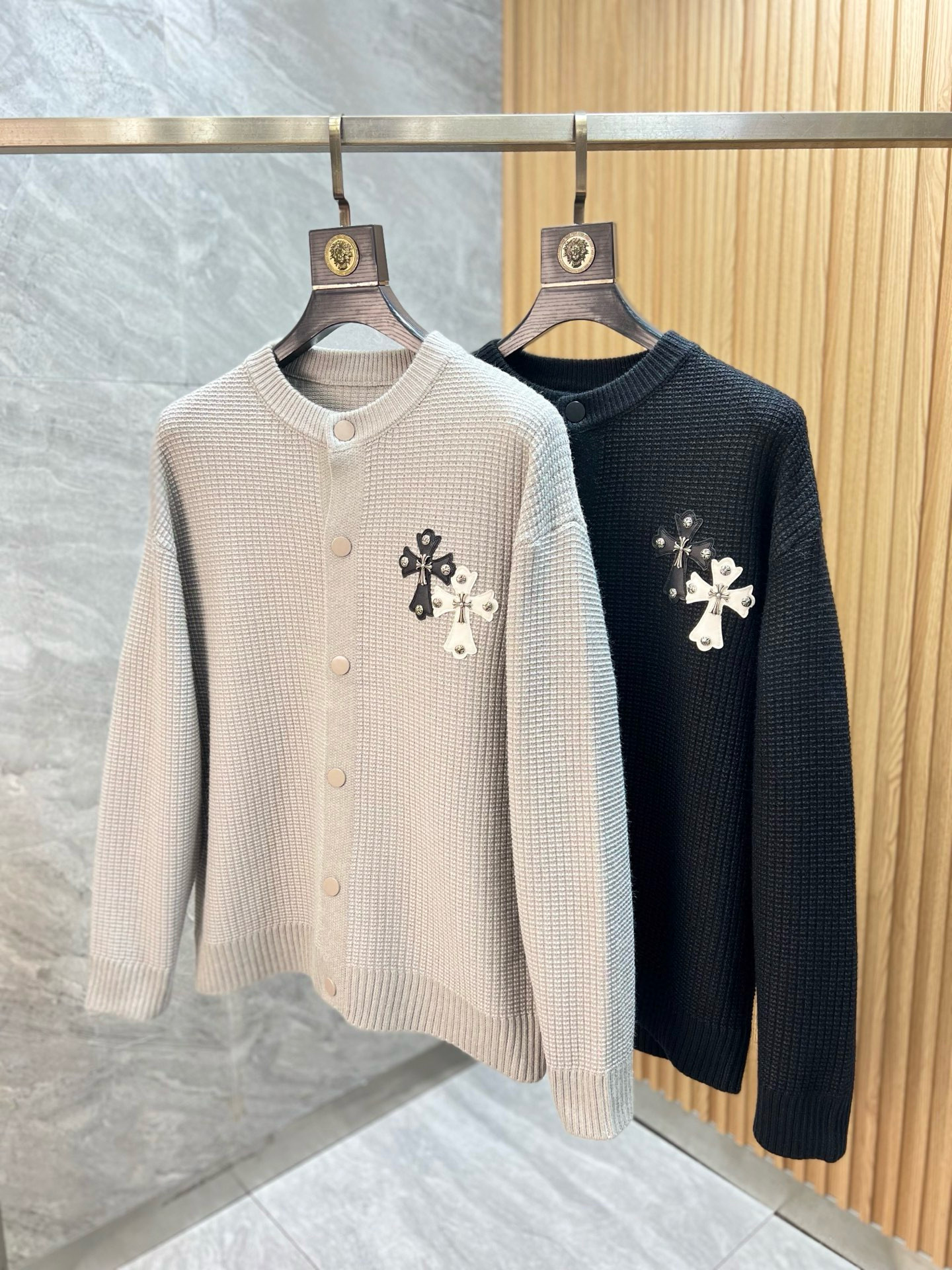 크롬하츠 2컬러 남자 니트