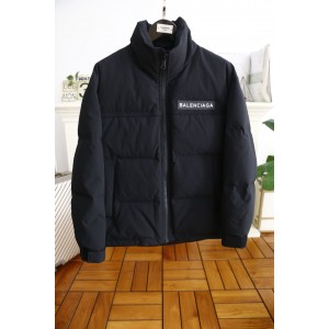 발렌시아가 남자 패딩