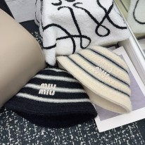 미우미우 겨울 모자