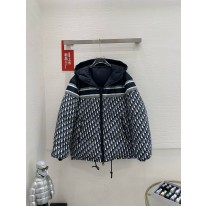 디올 여자 패딩