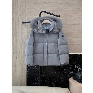 프라다 여자 패딩