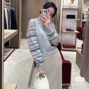 루이비통 2컬러 여자 니트