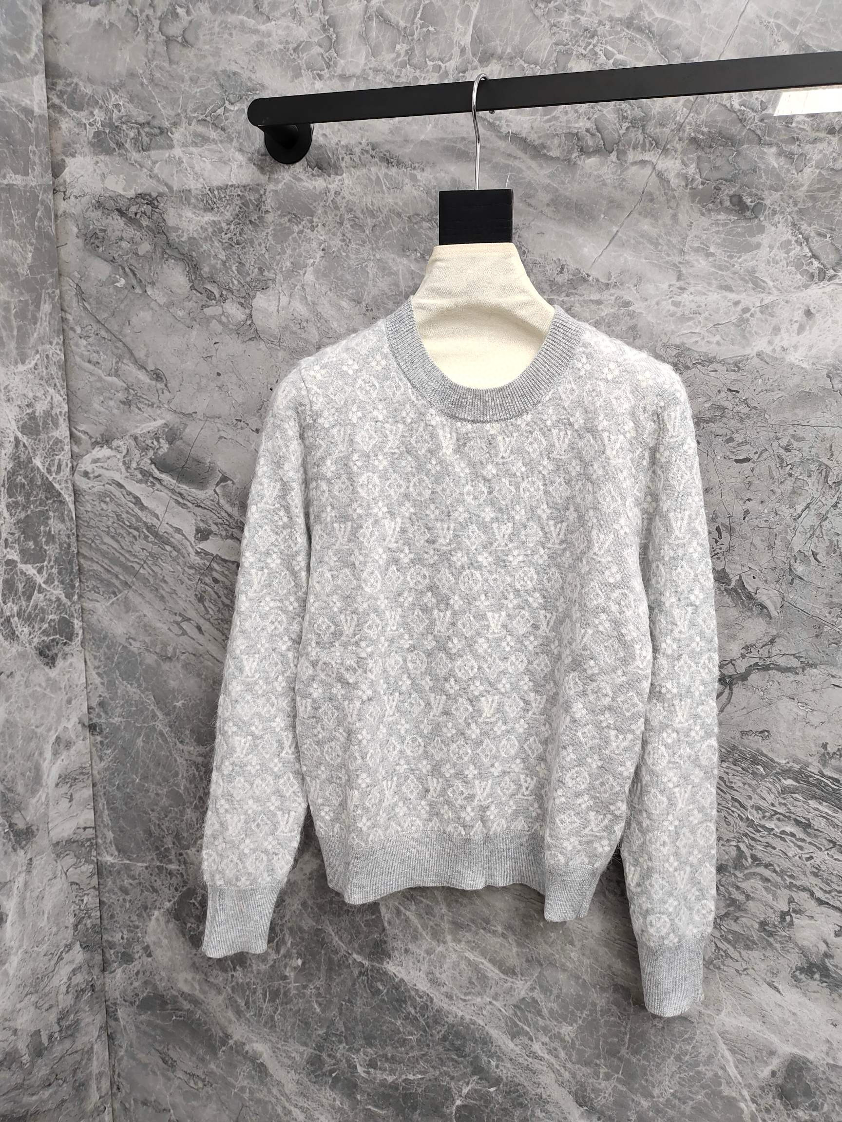 루이비통 여자 니트